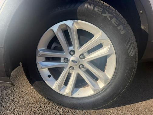 Ingot Silver Metallic 2016 Ford Explorer Base