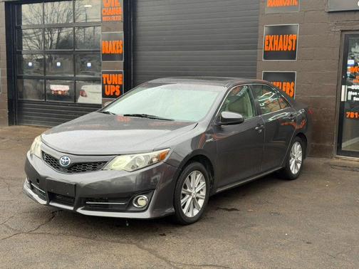 2012 Toyota Camry Hybrid XLE