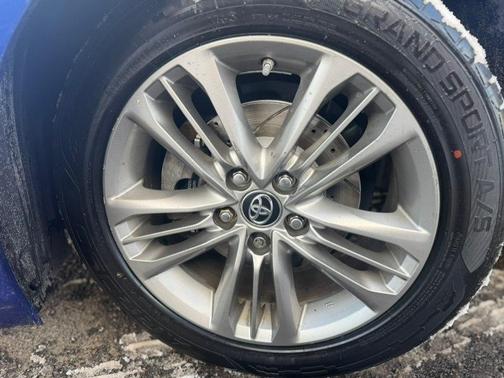 2015 Toyota Camry SE