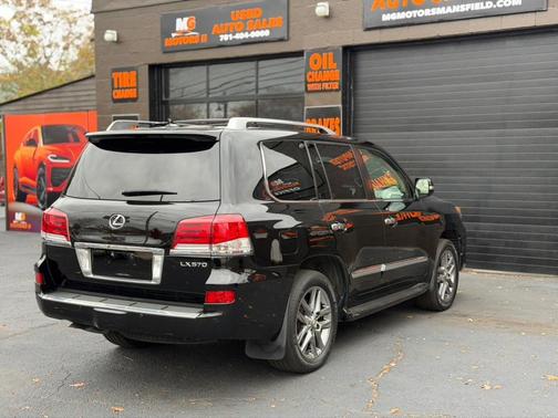 2013 Lexus LX 570 Base