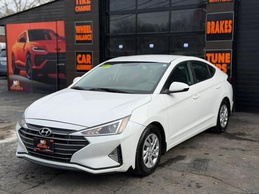2019 Hyundai ELANTRA SE