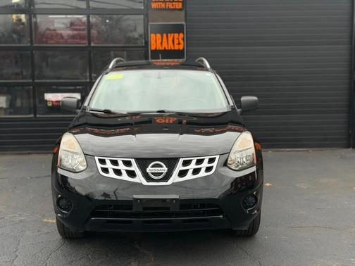 Black 2015 Nissan Rogue Select S