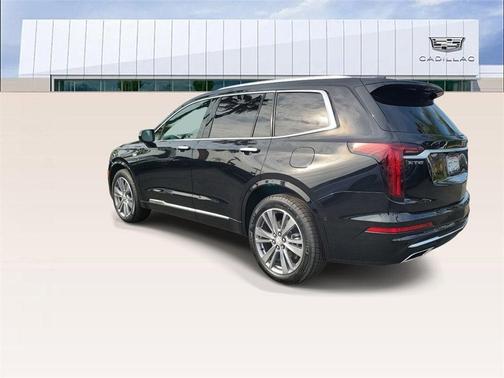 2025 Cadillac XT6 Premium Luxury FWD