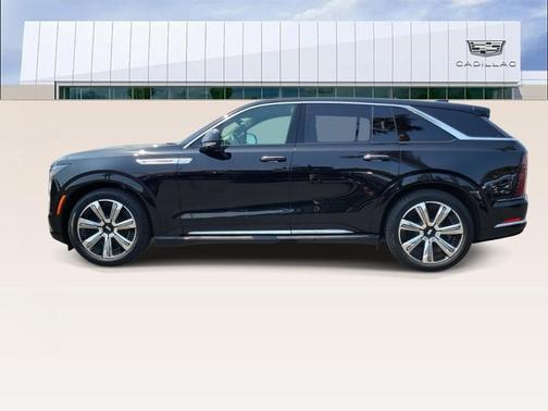 2025 Cadillac Escalade IQ Luxury 2