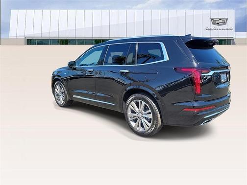 2025 Cadillac XT6 Premium Luxury FWD