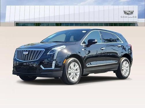 Stellar Black Metallic 2025 Cadillac XT5 Luxury