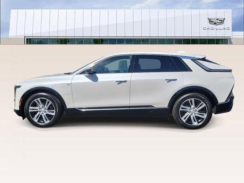 2024 Cadillac LYRIQ Tech