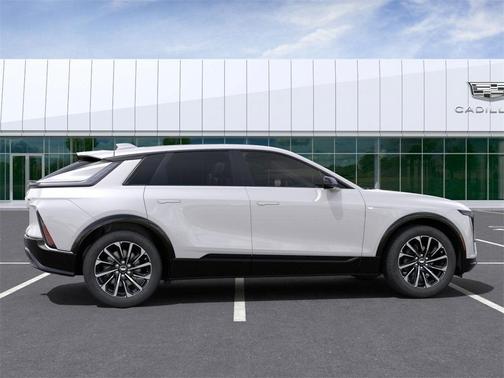 2025 Cadillac LYRIQ Sport