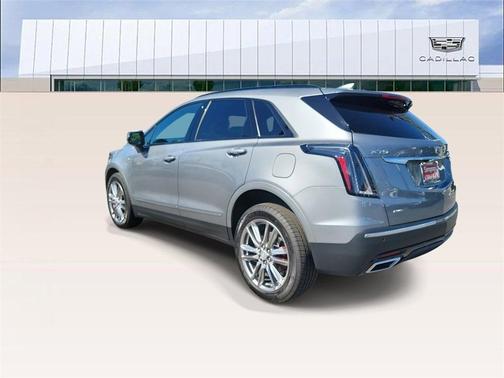 2025 Cadillac XT5 Sport