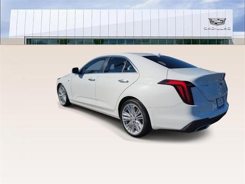 2022 Cadillac CT4 Premium Luxury