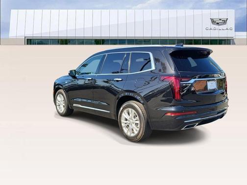 2024 Cadillac XT6 Luxury FWD