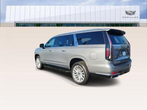 2024 Cadillac Escalade ESV Luxury