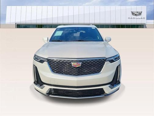 2025 Cadillac XT6 Luxury FWD