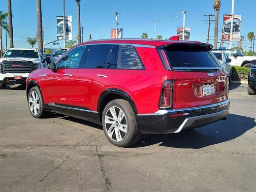 2026 Cadillac VISTIQ Luxury