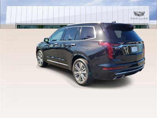 2022 Cadillac XT6 Premium Luxury FWD