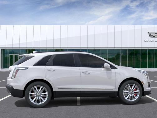 2025 Cadillac XT5 Sport