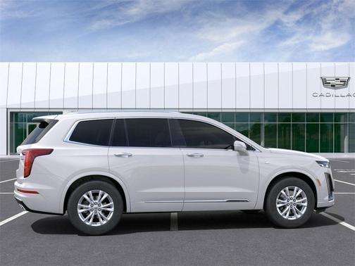2025 Cadillac XT6 Luxury FWD