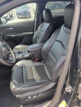 2023 Cadillac XT4 Sport