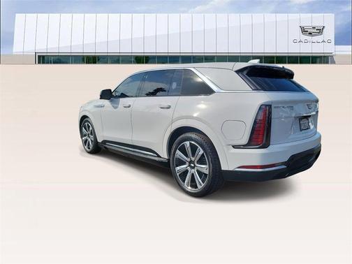 2025 Cadillac Escalade IQ Luxury 2