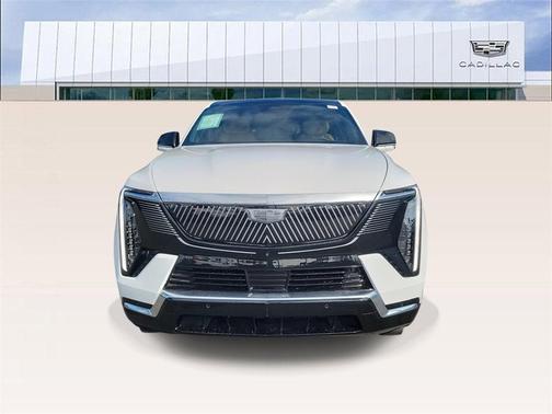 2025 Cadillac Escalade IQ Luxury 2