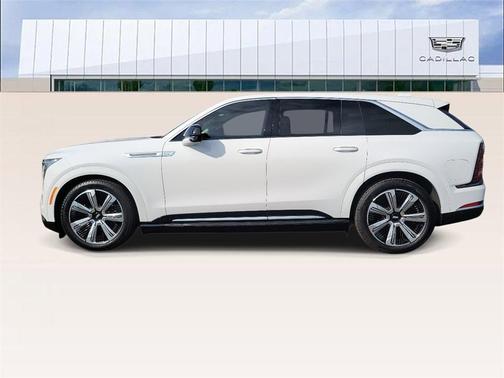 2025 Cadillac Escalade IQ Luxury 2