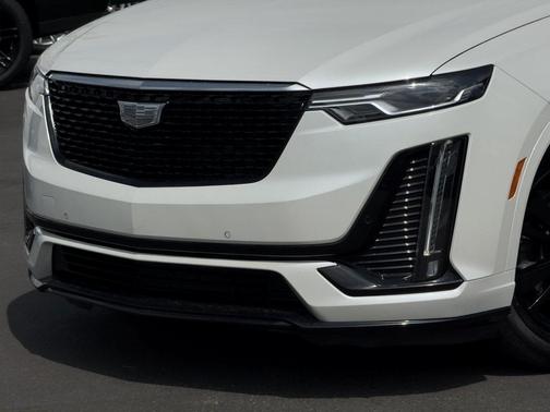 2023 Cadillac XT6 Premium Luxury FWD