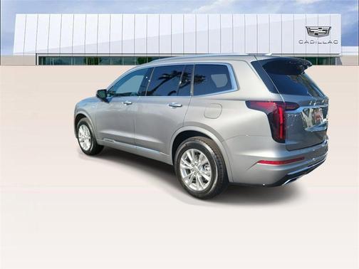 2025 Cadillac XT6 Luxury FWD
