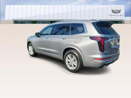 2025 Cadillac XT6 Luxury FWD