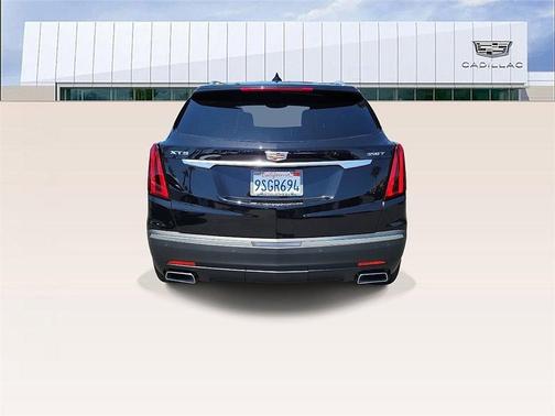 2025 Cadillac XT5 Luxury