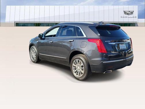 Manhattan Noir Metallic 2019 Cadillac XT5 Luxury
