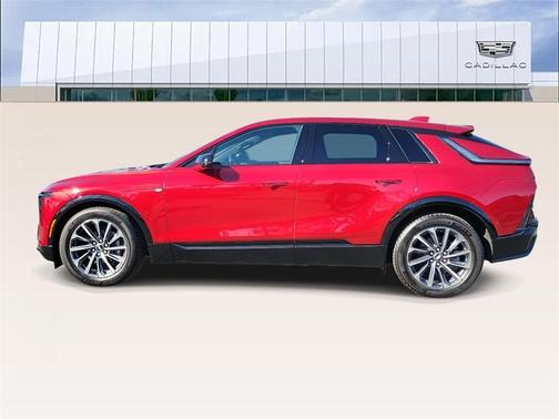 2025 Cadillac LYRIQ Sport