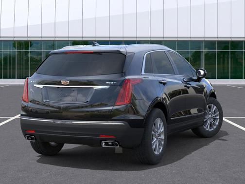 2026 Cadillac XT5 Luxury
