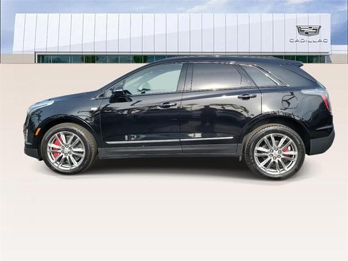 2025 Cadillac XT5 Sport