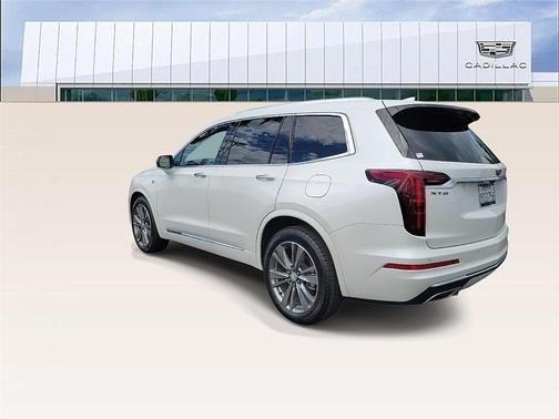 2023 Cadillac XT6 Premium Luxury FWD