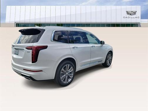 2023 Cadillac XT6 Premium Luxury FWD
