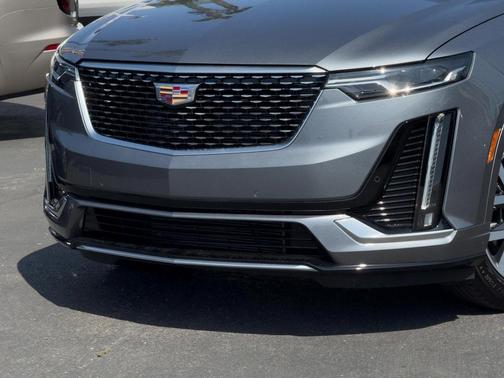 2022 Cadillac XT6 Premium Luxury FWD