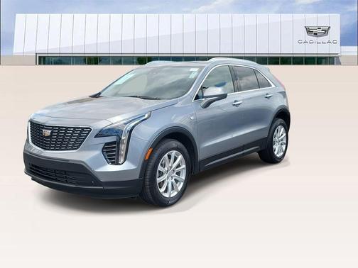 Silver Metallic 2023 Cadillac XT4 Luxury