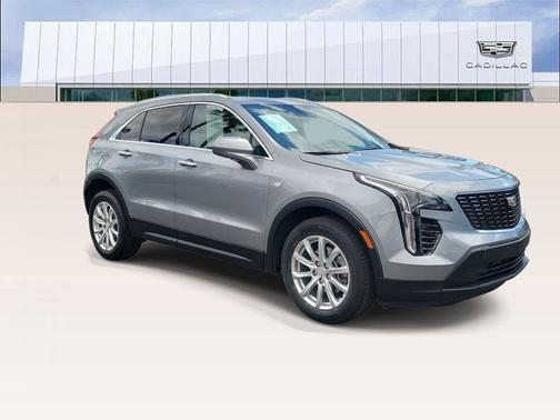 Silver Metallic 2023 Cadillac XT4 Luxury