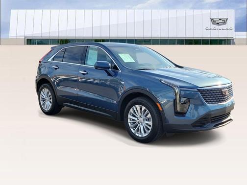 2024 Cadillac XT4 Luxury