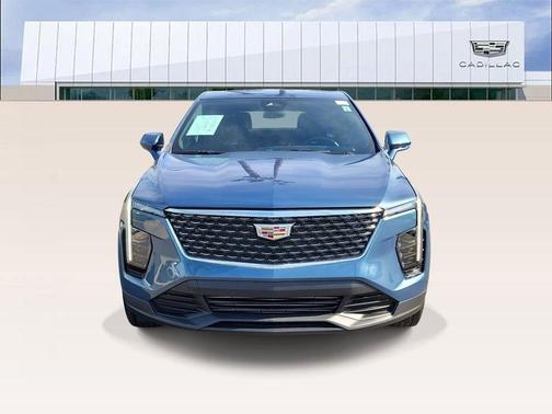 2024 Cadillac XT4 Luxury