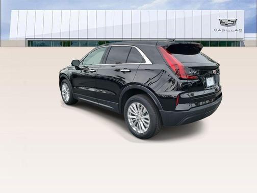 2024 Cadillac XT4 Luxury