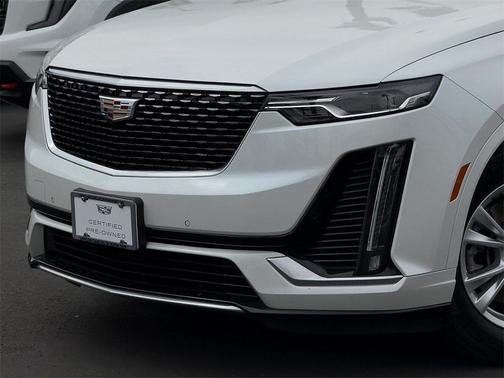 2023 Cadillac XT6 Luxury FWD
