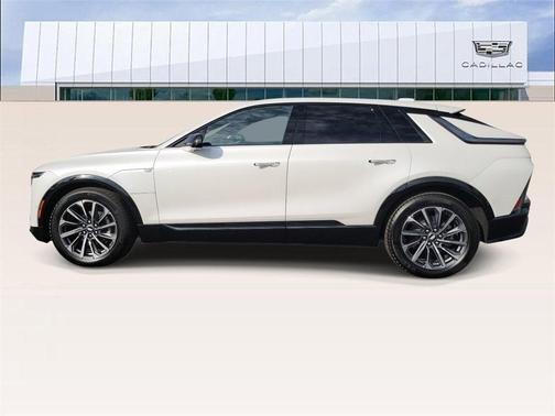 2025 Cadillac LYRIQ Sport