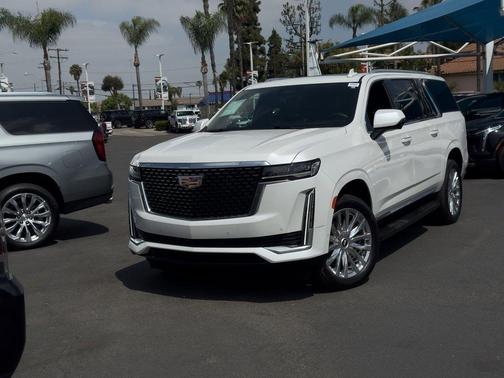2024 Cadillac Escalade ESV Premium Luxury