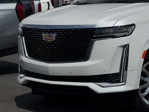 2024 Cadillac Escalade ESV Premium Luxury