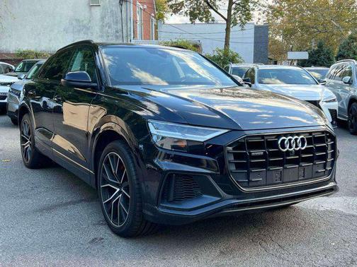 2021 Audi Q8 55 Premium Plus