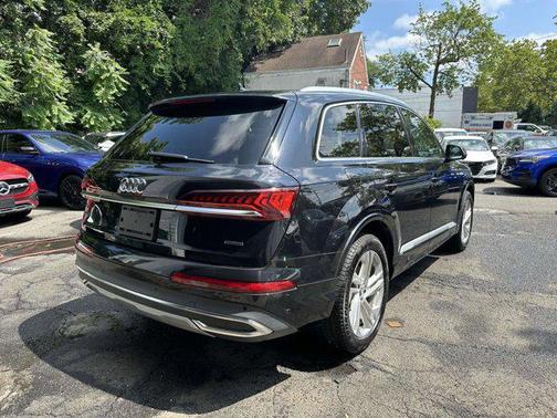 2021 Audi Q7 55 Premium