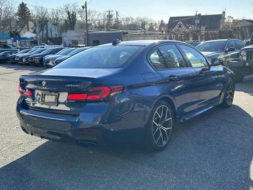 2022 BMW M550 i Xdrive
