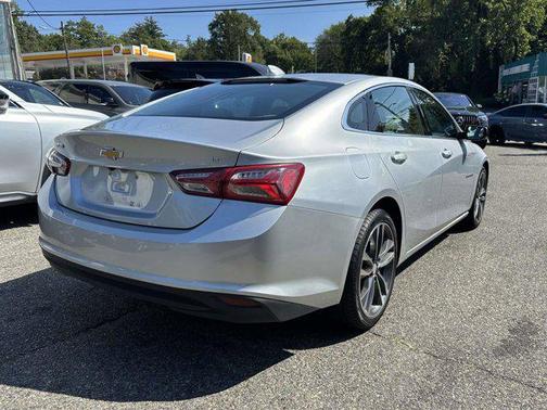 2022 Chevrolet Malibu FWD LT