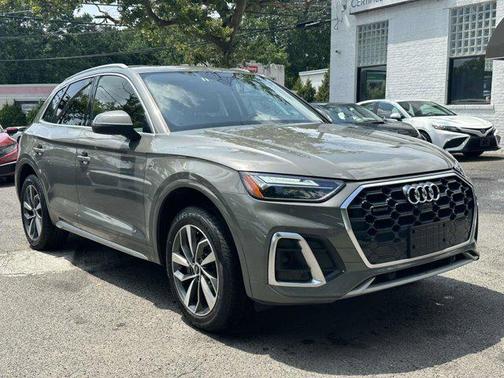 2023 Audi Q5 45 S line Premium Plus